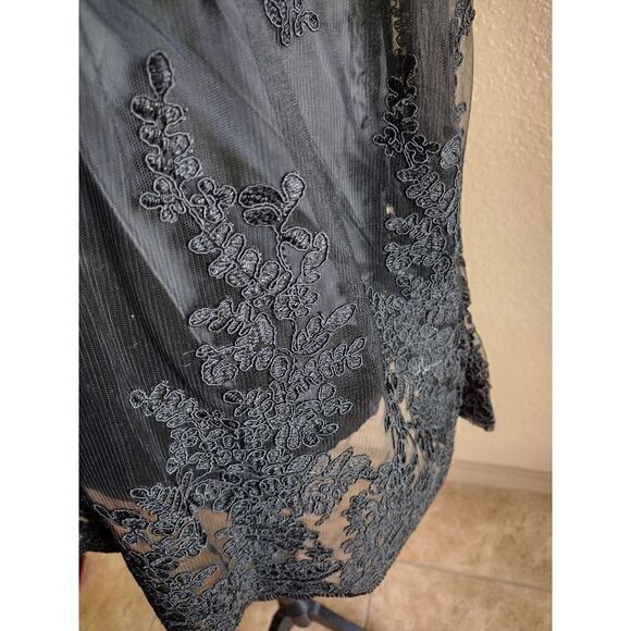 4@30.00 or 25.00 LADIES Plus Size Lace Blouse by Tonga Queen - Picture 10 of 16